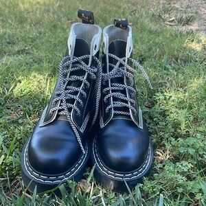 Dr.Martens 1460 Martin Boot Unisex Black size 8W
